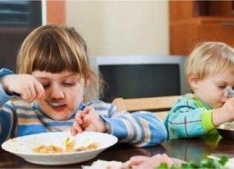 娱乐吃瓜君孩子打酱油,孩子打酱油背后的温馨故事